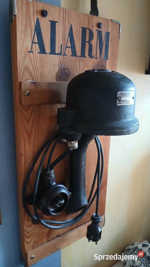 syrena alarm buczek niemiecki Toruń