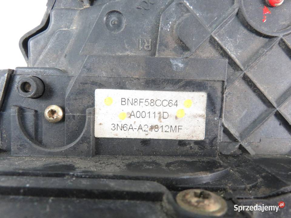 ZAMEK PRAWY PRZEDNI MAZDA 5 BN8F58CC64 A00111D sprzedam