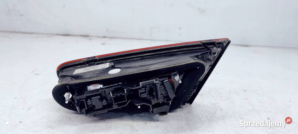 LAMPA LEWY TYŁ W KLAPĘ AUDI A3 8V 3D 8V3945093 śląskie Przystajń sprzedam