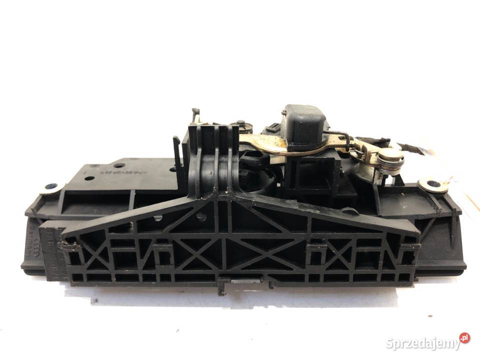 KLAMKA KLAPY TYŁ AUDI A3 8L 8D9827565H Hatchback