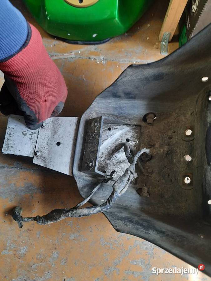 Kawasaki klr 650 zadupek błotnik mocowanie Elementy nadwozia dolnośląskie Jelenia Góra sprzedam