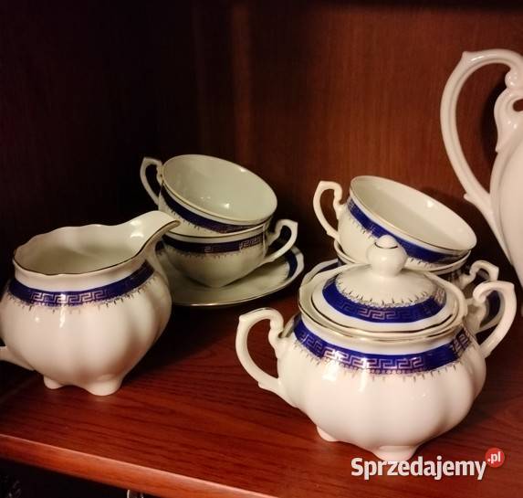 Zestaw porcelanowy firmy Ćmielów Żyrardów