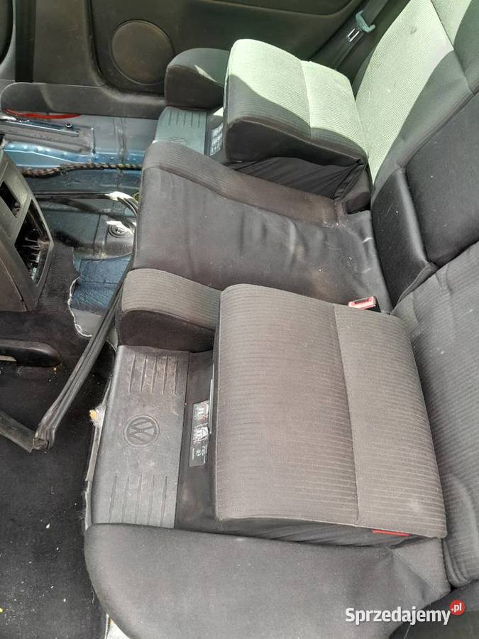 Passat b5 fl kombi tylna kanapa z fotelikami Świerzawa