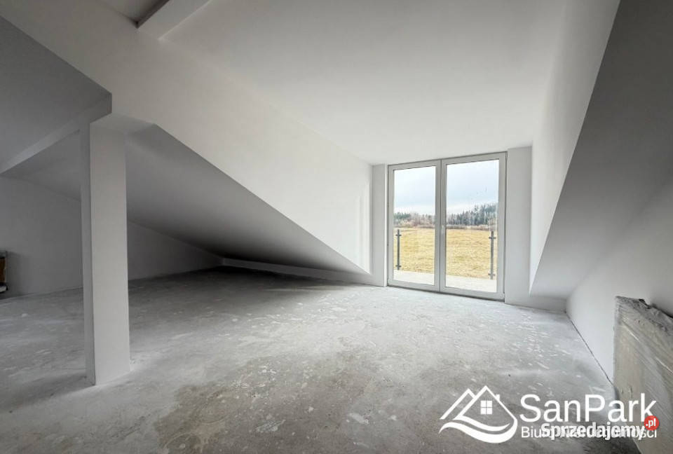 Mieszkanie 102m2 4pokojowe Lesko 102m2