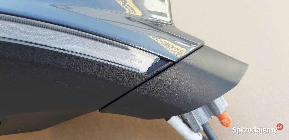 CUPRA FORMENTOR LUSTERKO ZEWNĘTRZNE PRAWE 13 PIN Bieleń sprzedam