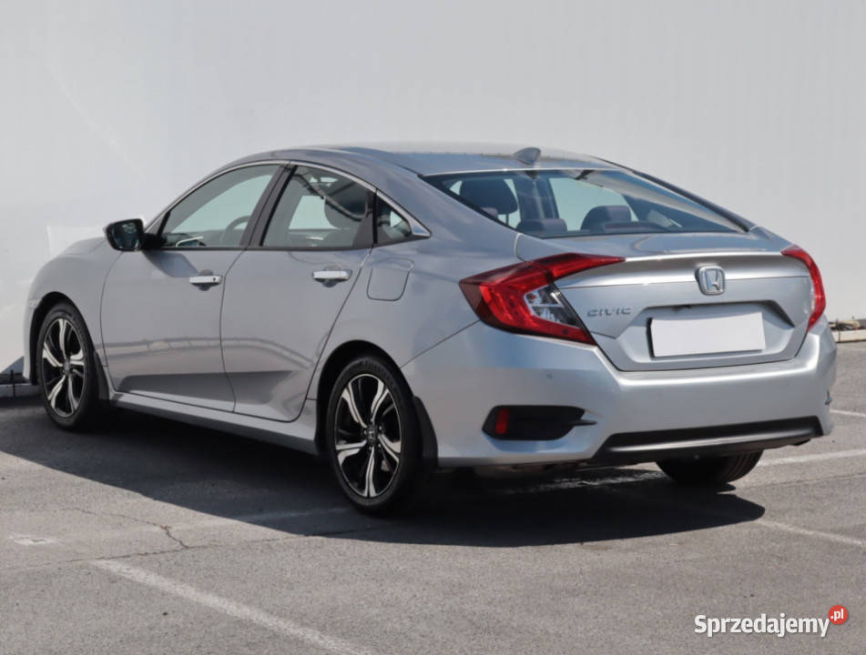 Honda Civic 15 VTEC radio sprzedam