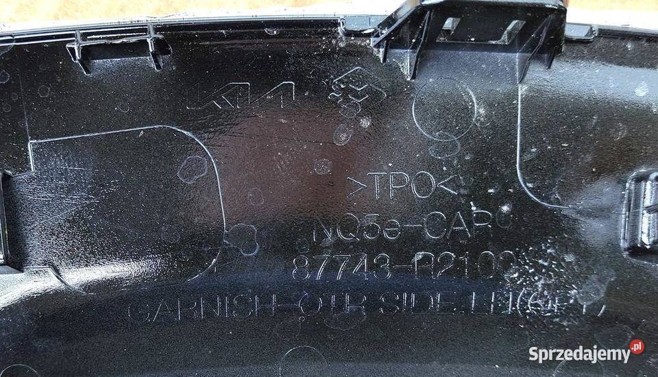 KIA SPORTAGE V 5 GT LISTWA DRZWI PRAWA TYŁ