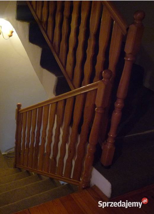 Drewniana balustrada z tralkami Częstochowa
