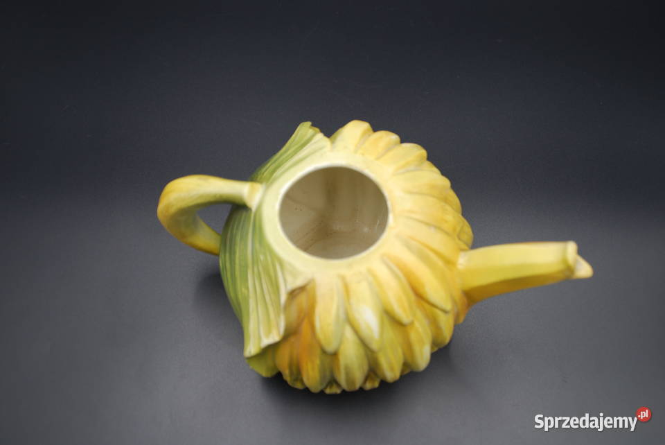Ceramiczny dzbanek w kształcie kiści bananów