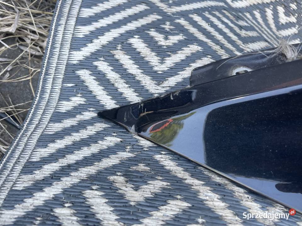 Błotnik lewy przód BMW F30 F31 475 osobowe Błotniki