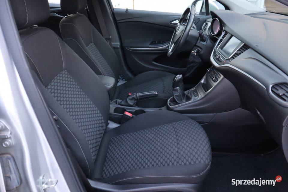 Opel Astra 16 CDTI Zabrze