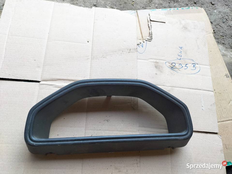 FORD FIESTA MK3 RAMKA OSŁONA LICZNIKA ZEGARÓW osobowe sprzedam