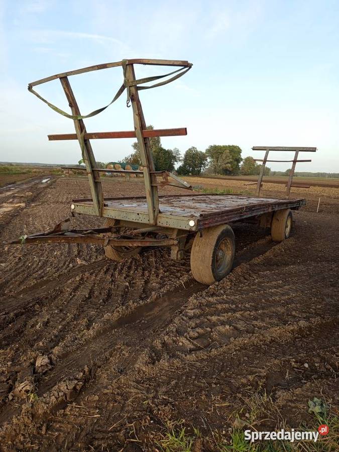 Przyczepa do bel balotów