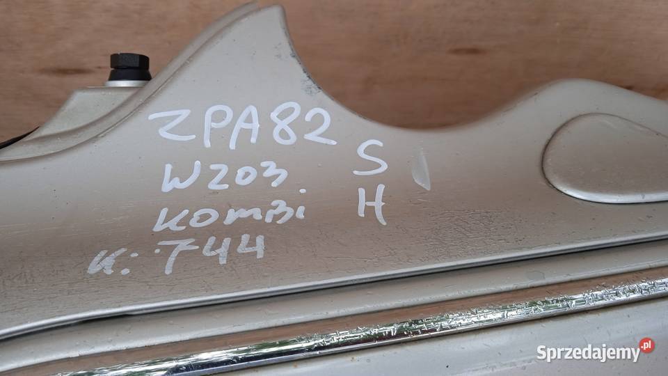 MERCEDES W203 ZDERZAK PRZÓD 744 HALOGEN SPRYSK Zbierkowo