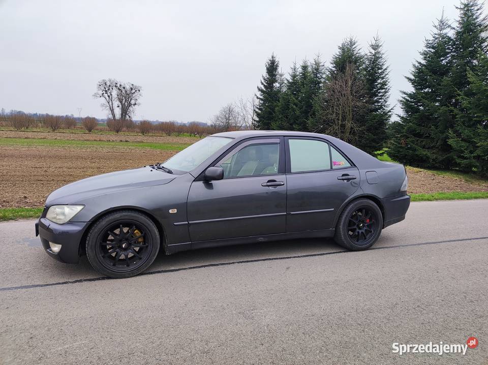 Lexus is200 Rok produkcji 2001 Zamość