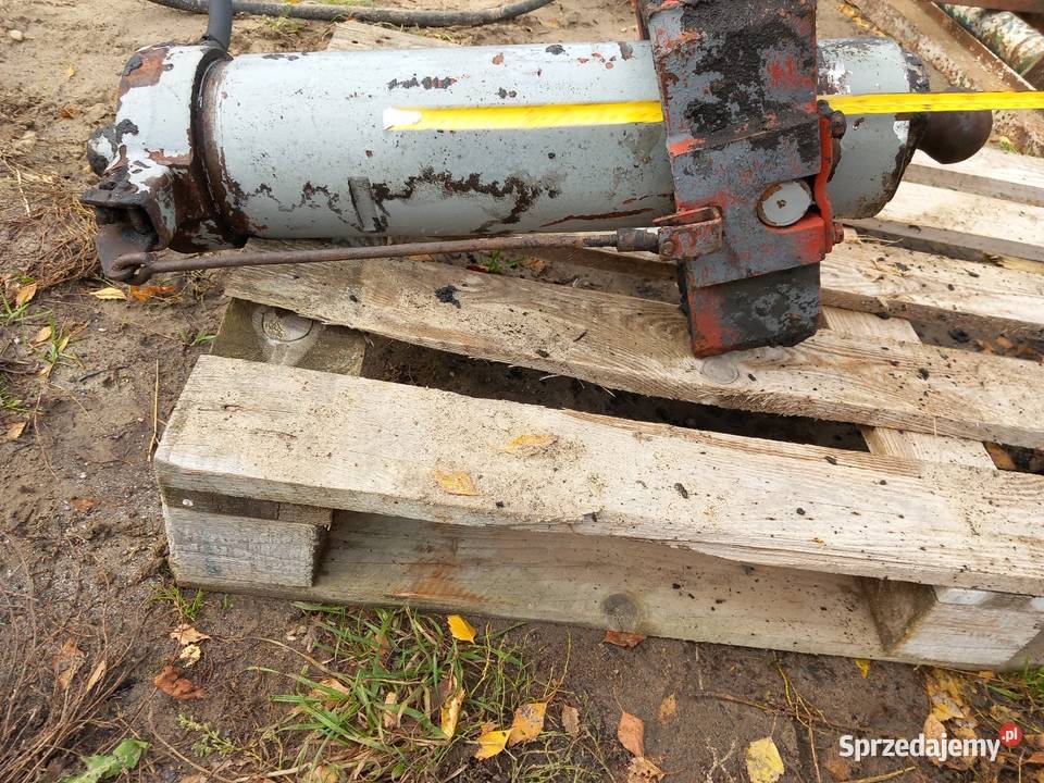 Siłownik trzystronny wywrotka D 47 wielkopolskie Szamocin sprzedam