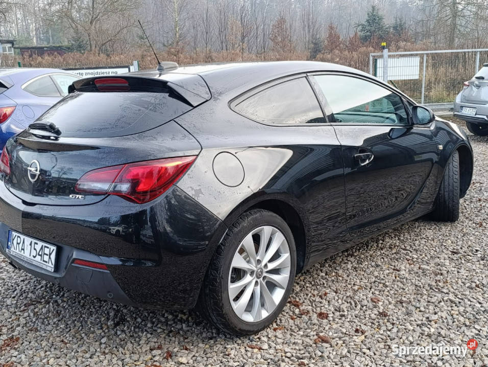Opel Astra GTC Bezwypadkowa zadbana 2017r J światła do jazdy dziennej Astra małopolskie Dulowa