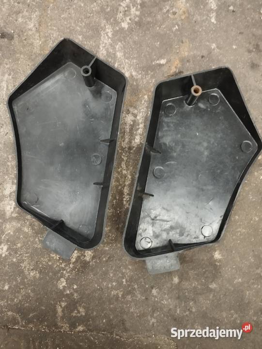 Romet Komar ZZR dekiel pokrywa schowka Plastiki