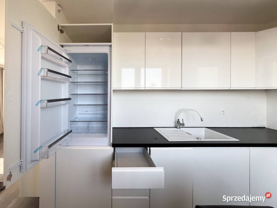 Mieszkanie w Pucku Plaży Niski Czynsz Parking balkon Nieruchomości