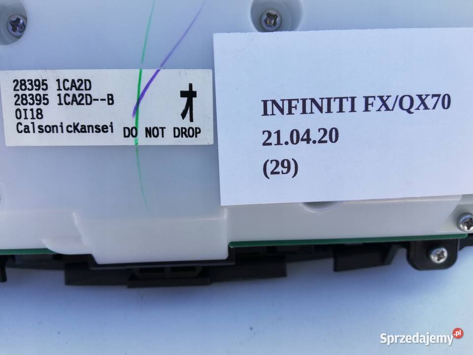 PANEL NAWIGACJI RAMKA NAWIEW INFINITI QX70 FX35 osobowe Nowy Tomyśl sprzedam