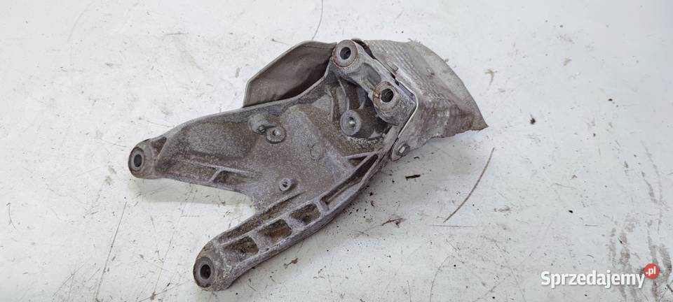 ŁAPA SILNIKA AUDI A4 B8 A5 A6 20 TDI 4G0199308AA osobowe Zawieszenie silnika Przystajń