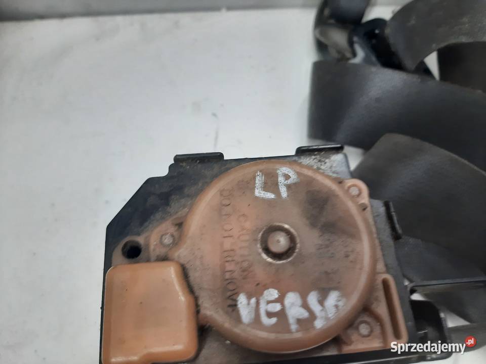 Toyota Avensis Verso Lewy przedni pas