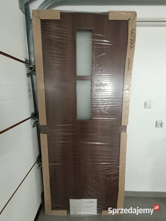 Drzwi łazienkowe Remo model 2 orzech prawe lubelskie Kock