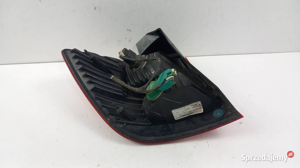 DODGE JOURNEY FREEMONT LAMPA TYŁ PRAWA Zbierkowo