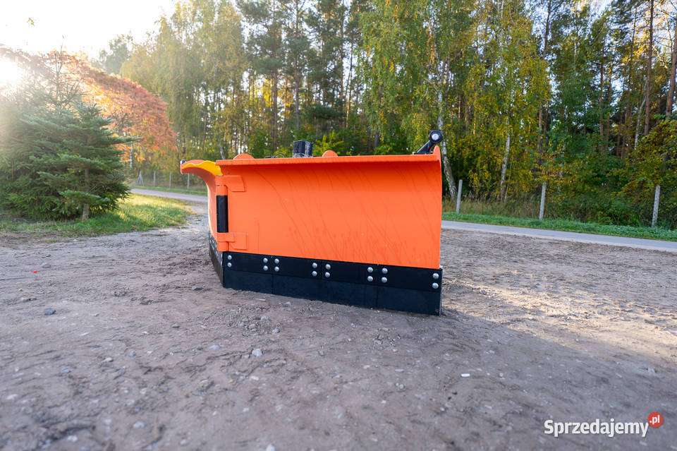 Pług śnieżny strzałkowy wzmocniony z amortyzacją nieuszkodzony Pozostałe mazowieckie Gostynin