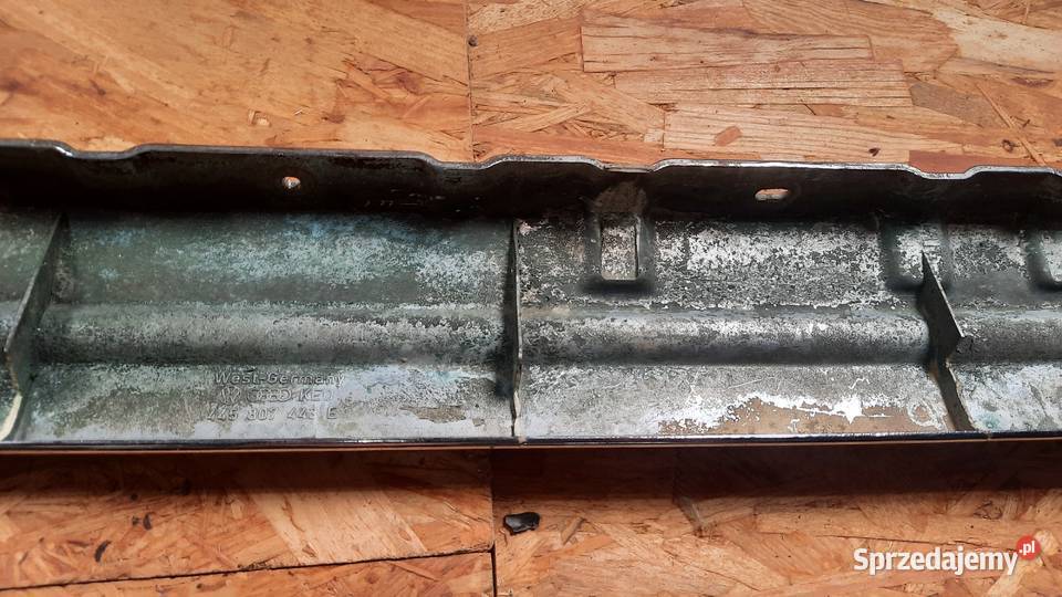 Listwa audi 200 20v avant tył 445 807 443 E lubelskie Krasnobród