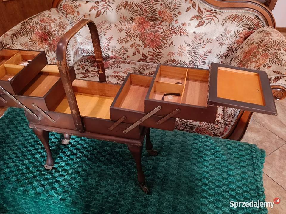 Trzy poziomowy drewniany niciak na kółkach Lipno sprzedam