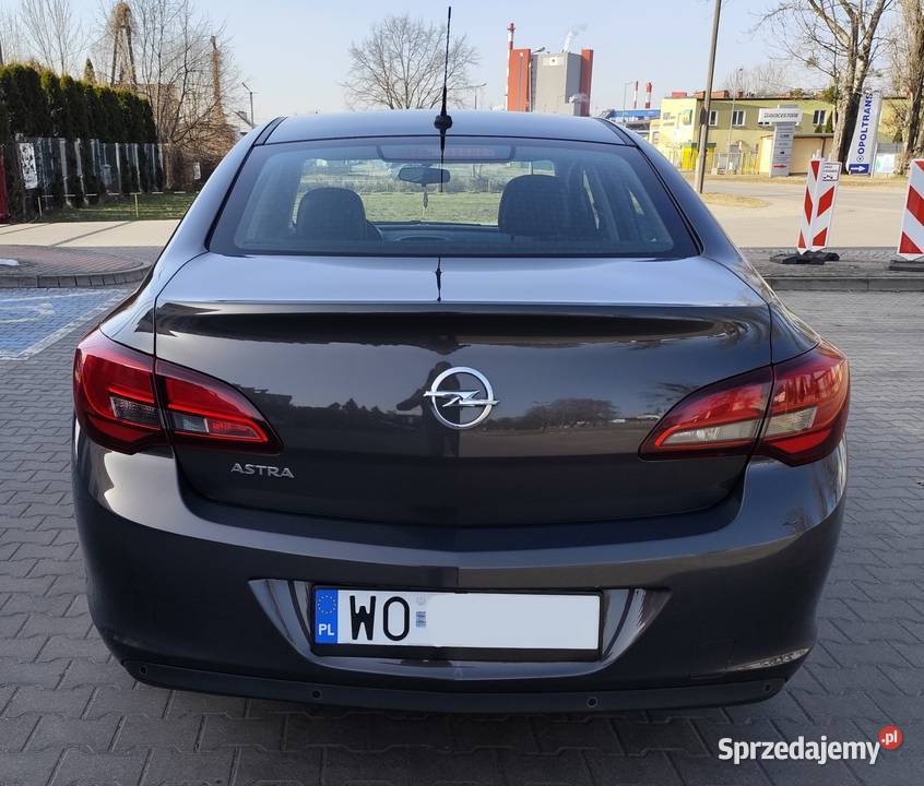 OPEL ASTRA 16 115 benzyna Salon Polska 116KM Ostrołęka