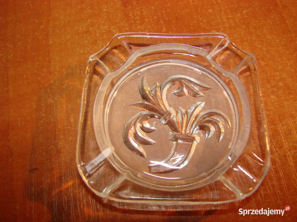 mała szklana popielniczka Pozostałe Pruszcz Gdański