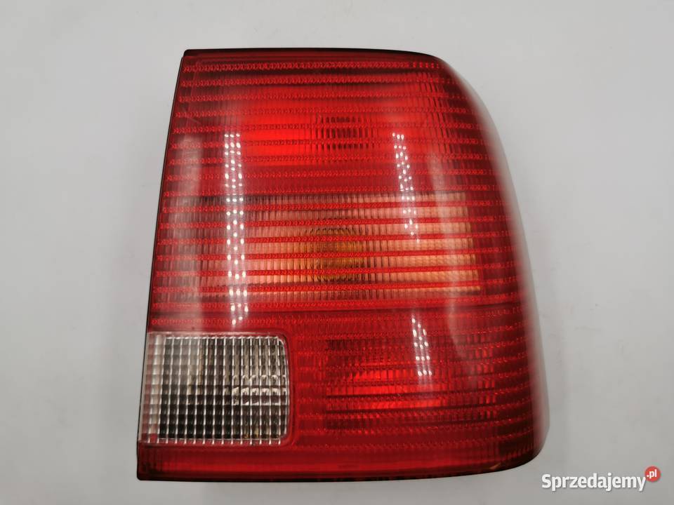 Lampa Prawy Tył Tylna Prawa VW Passat B5 Sedan Wyszków