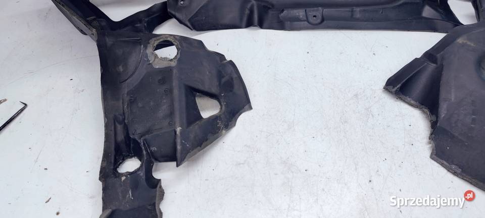 WYGŁUSZENIE ŚCIANY GRODZIOWEJ AUDI A3 8P