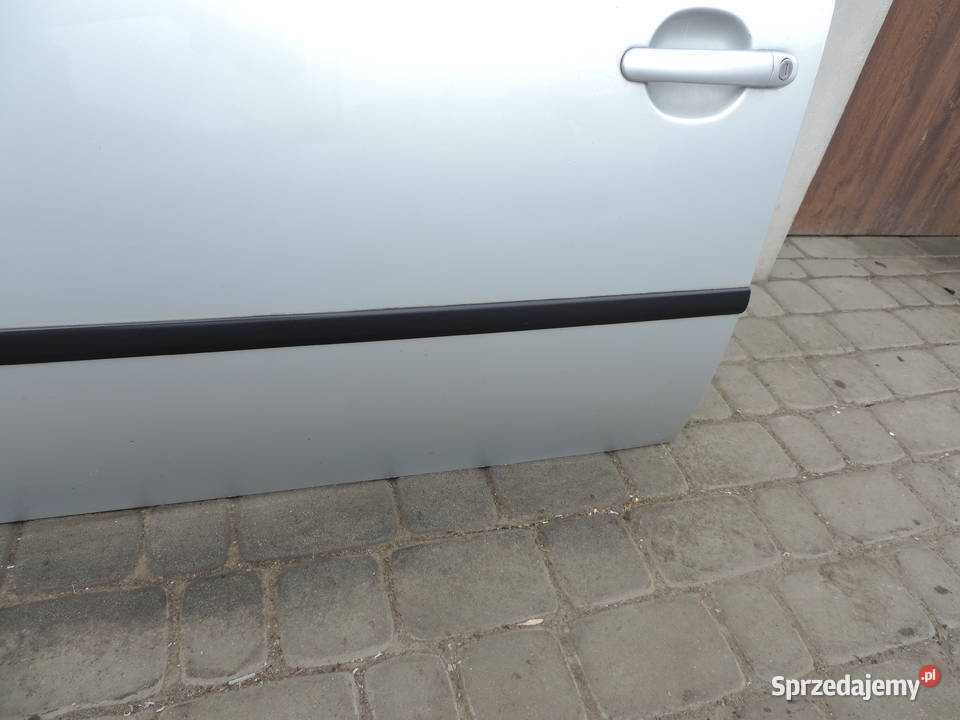 SKODA OCTAVIA 1 HB 5D DRZWI LEWY PRZÓD osobowe Nowy Sącz