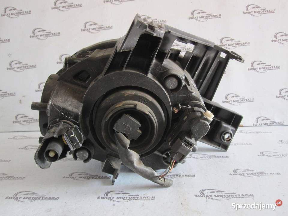 NISSAN JUKE I F15 13r lampa lewa przód HCR660 osobowe Kielce sprzedam