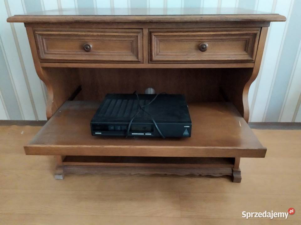 Dębowa szafka RTV z wysuwaną półką i obrotowym Kluczbork