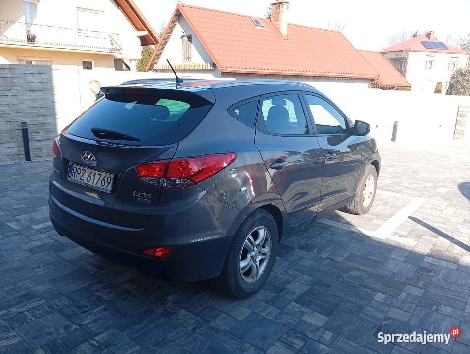 Hyundai IX35 20 CRDi stan idealny 2000cm3 Ubieszyn