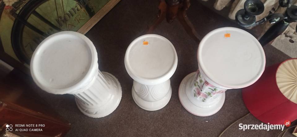 Postument ceramiczny 2 białe i w kwiatki Gdańsk