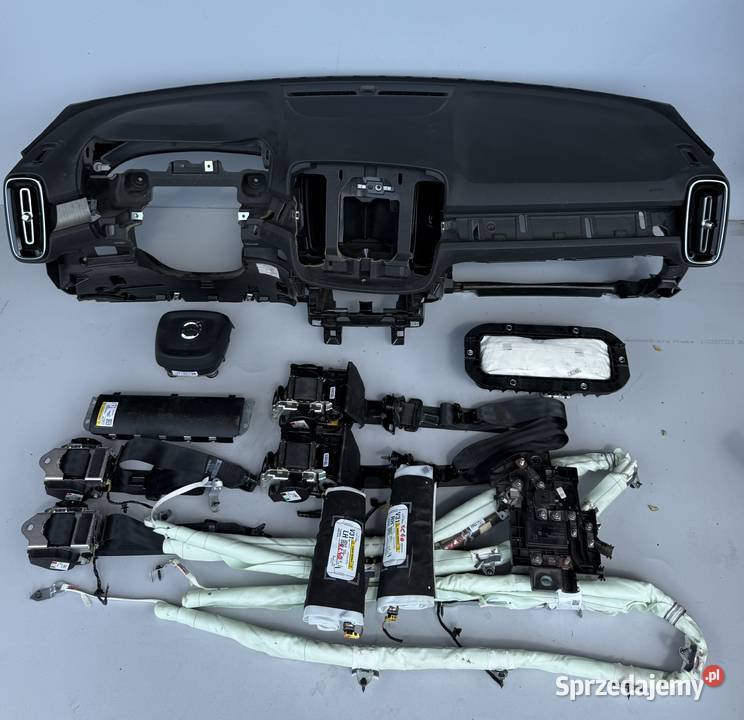 VOLVO XC40 DESKA AIRBAG PODUSZKI PASY KOMPLET osobowe Deski rozdzielcze, konsole Kłodzko