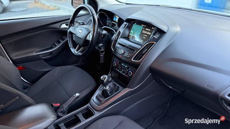 FORD DOCUS 15 120 Focus