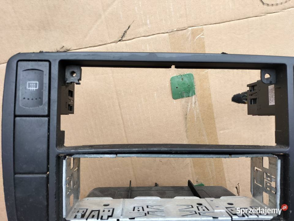 VW PASSAT B5 ŚRODKOWY PANEL RAMKA RADIA Wyposażenie wnętrza Kamień-Kolonia