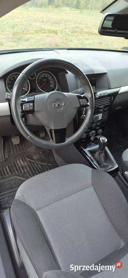 Opel Astra H GTC 16 benzyna 2010r stan 135600km Warszawa sprzedam