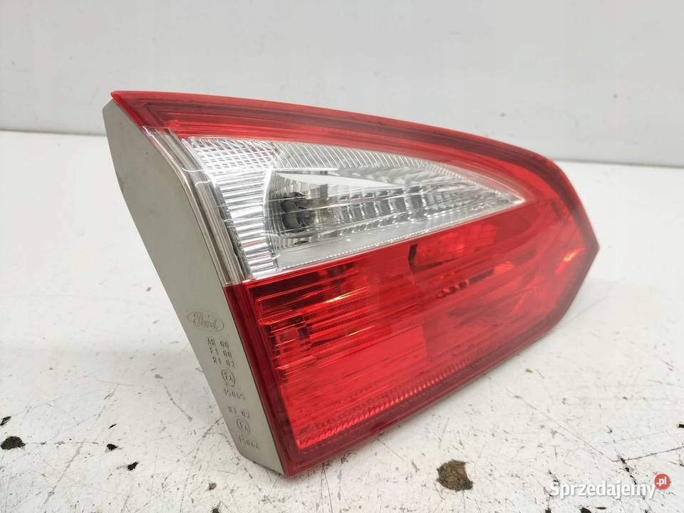 LAMPA TYŁ W KLAPĘ LEWA KOMBI BM5113A603DC Ford