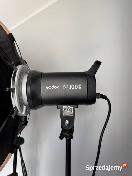 Nowy zestaw oświetleniowy Godox SL100D softbox z Luboń