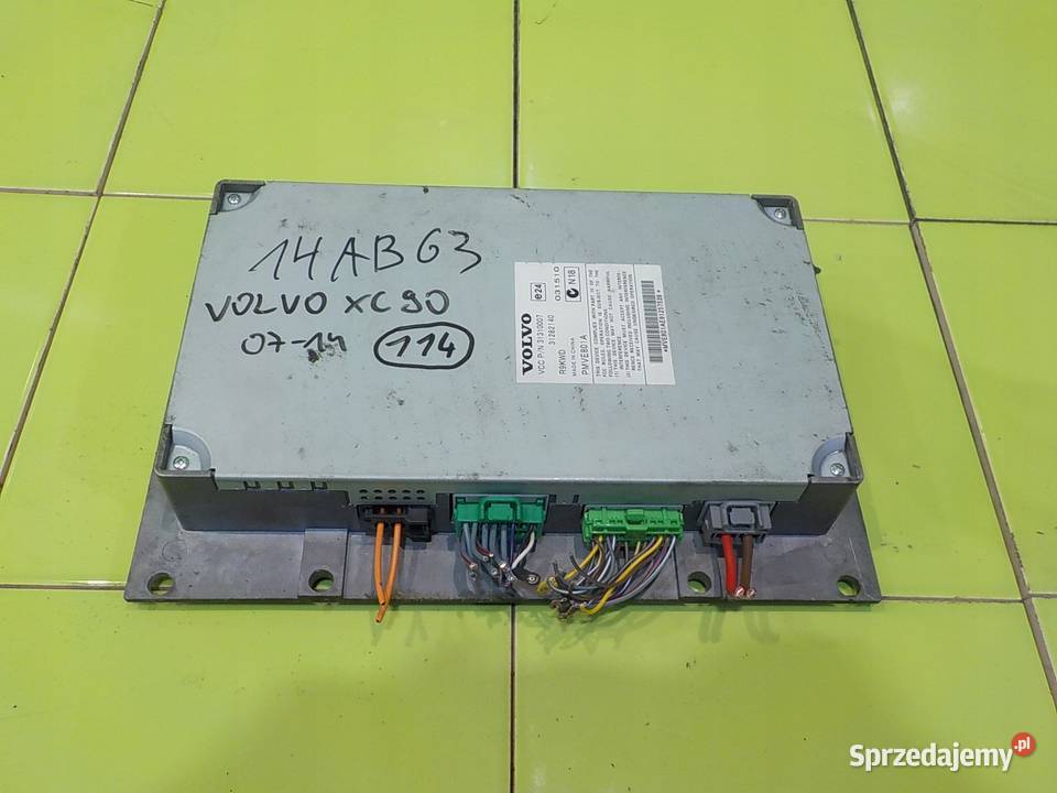 VOLVO XC90 I LIFT 24 D5 10r 5D wzmacniacz Suków