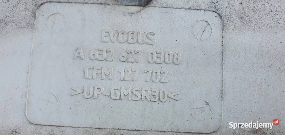 MERCEDES TOURISMO MASKA GRILL POSZYCIE PRZÓD Bieleń