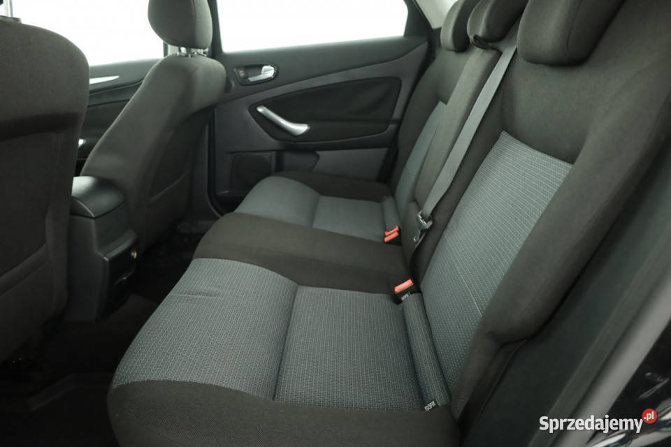 Ford Mondeo 18 TDCi nieuszkodzony