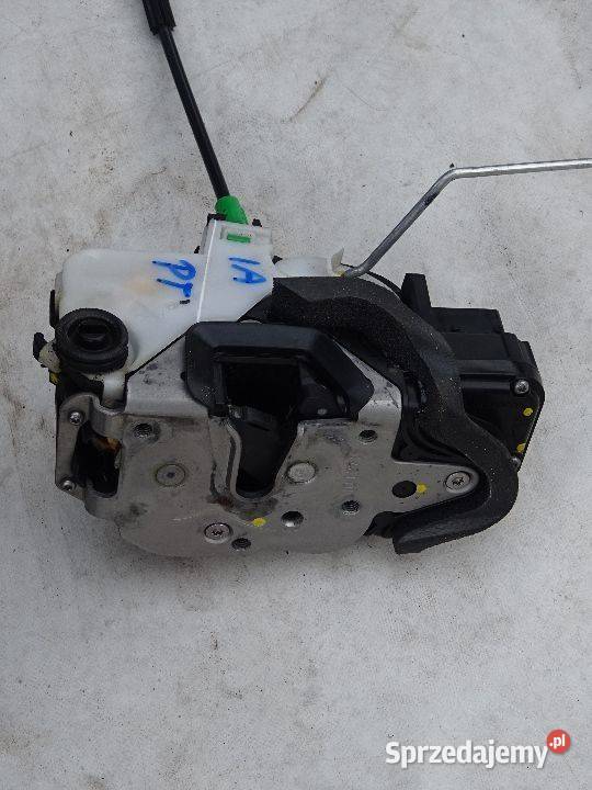 OPEL INSIGNIA ZAMEK DRZWI PRAWYCH TYLNYCH PRAWY Parcice sprzedam